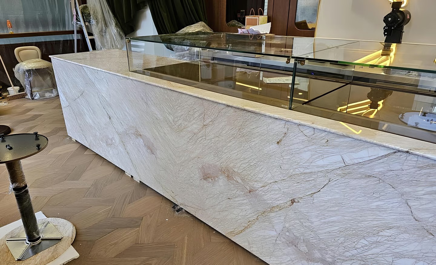 bar worktops Newcastle- rh stone surfaces 01914545600