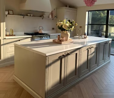 White quartz kitchen island worktop style suitable for modern Darras Hall homes